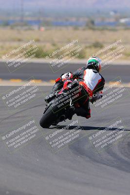 media/Oct-08-2022-SoCal Trackdays (Sat) [[1fc3beec89]]/Turn 11 Backside (1145am)/